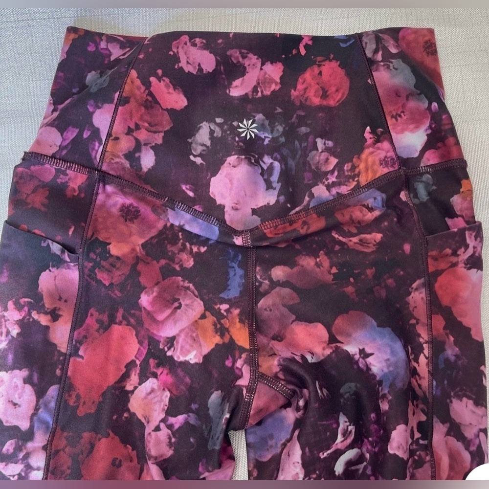Athleta Salutation Stash Pocket Dappled Bloom Floral Leggings, Multi. Size S - Picture 6 of 7